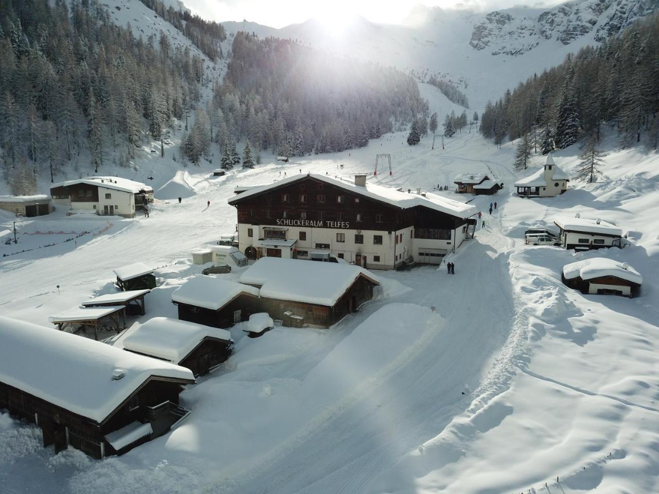 Berghotel Schlickeralm 1.616 M Fulpmes Bagian luar foto