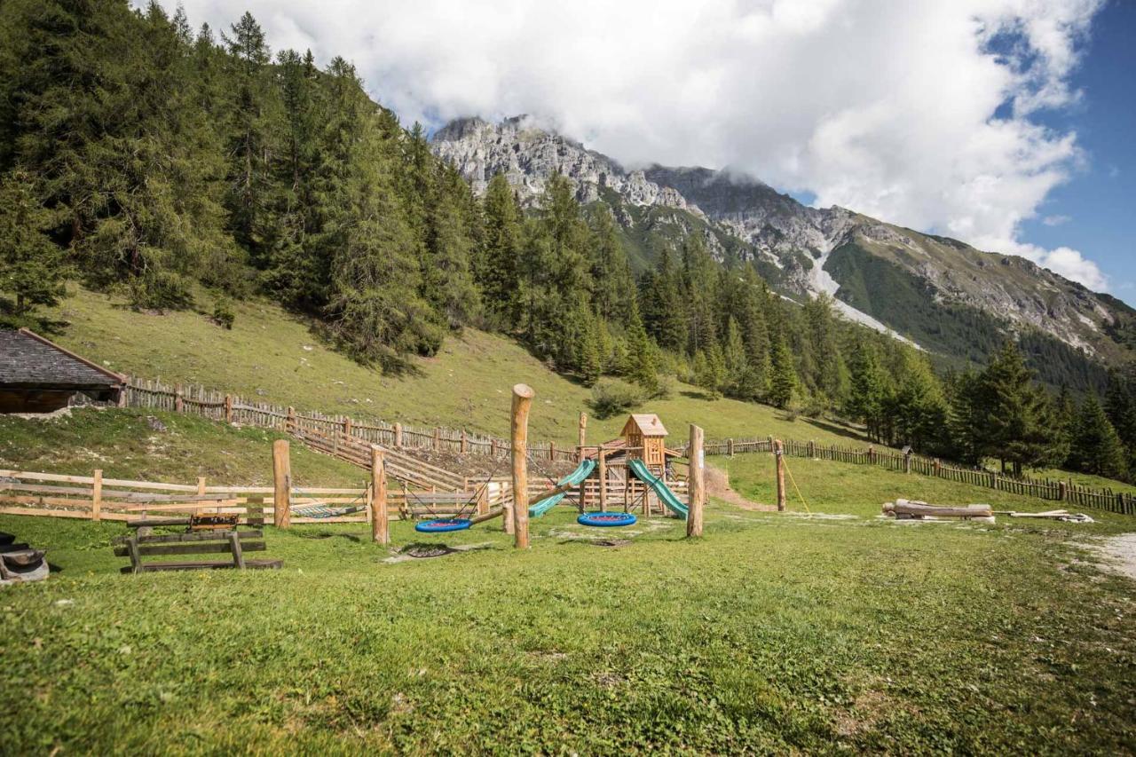 Berghotel Schlickeralm 1.616 M Fulpmes Bagian luar foto