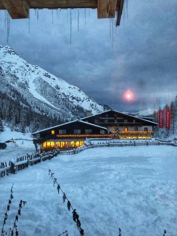 Berghotel Schlickeralm 1.616 M Fulpmes Bagian luar foto